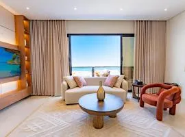 Luxury Seaview Apartment with a Private Balcony