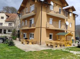 Apartmani Šćit, hotel v destinaci Šćit