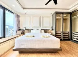 Tropicana 218 Macalister #LuxuryFrenchVintage #InfinityPool #Studio2pax #Quality well maintained #Private host