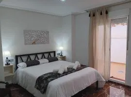 Plaza Ayuntamiento 2 habitaciones Pondos