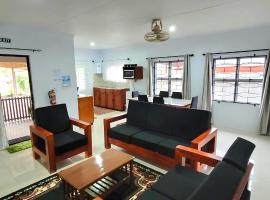 Favored Haven, hotell i Sarava