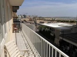 Appartamento 3 camere con vista mare - Agenzia Cocal