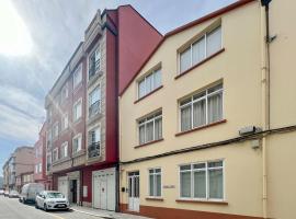 2 Bedroom Amazing Apartment In A Coruña, Hotel in A Coruña