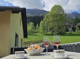 Urlaub mit Bergblick - Ferienhaus in Bad Bleiberg