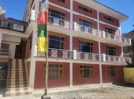 karma Home stay tabo