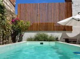 Maison de village avec piscine à 10 min de la plage Costa Brava