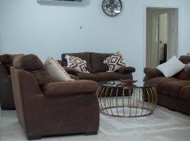 Sunrise Luxury Homes, hotel em Acra