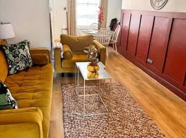 Stylish Uphill Townhouse