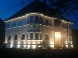 Villa Romantika