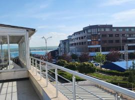 Апартамент на център Приморско, ξενοδοχείο στο Πριμόρσκο