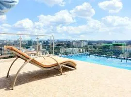 Condo with Rooftop pool and Gym in Westlands