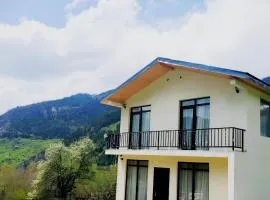 Hillside Mestia ჰილსაიდ მესტია