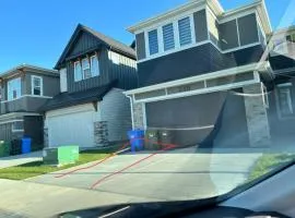 Cozy 1 bedroom basement suite in Southwest Calgary