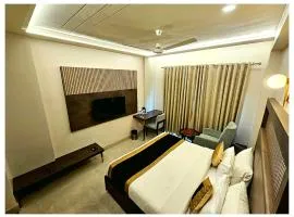 DARJEELING HOTEL PREMIUM TREEPLE TREE Near Mall Road - A Top Rated Hotel In Darjeeling