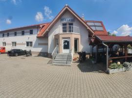 Hotel Orlan, hotel poblíž Mezinárodní letiště M. R. Štefánika – Bratislava - BTS, Bratislava