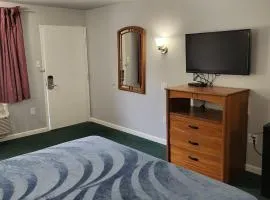 King Bed Hotel Studio 219