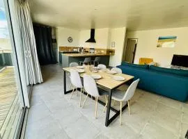 Barneville Plage appart spacieux avec balcon 150m de la mer