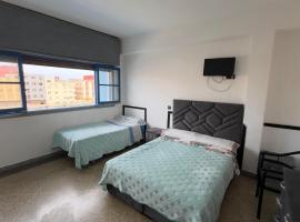 Hotel Quatre Saison, hotel poblíž Letiště Melilla - MLN, Beni Enzar