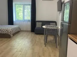 Four Rooms Apartments