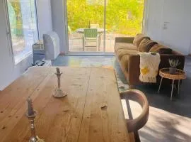 modern appartement with private garden & shared pool