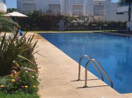 Ground floor apartment - Residence Skhirat Beach 2, hotel v destinaci Skhirat