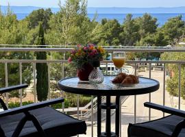 Spacious family apartment near the beach