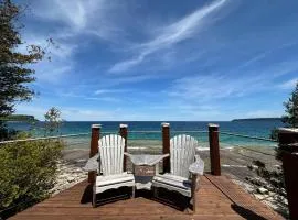 Beeshore Lakehouse Waterfront Bliss & Comfort