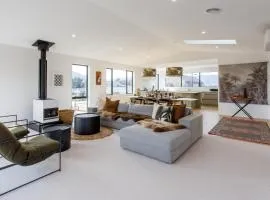 Luxury Lindis Lookout