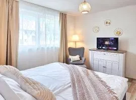 Apartment Südwind - Beautiful premium apartment with 2 bedrooms near Rhine Falls & Zurich Airport in Klettgau