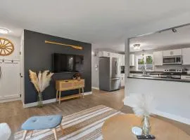 Modern Chic Home in Windham