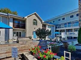Put-in-Bay Poolview Condo #2
