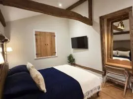 The Heritage Hideaway