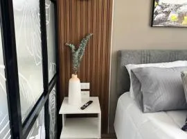 Modern Studio close by La Carolina Metro station