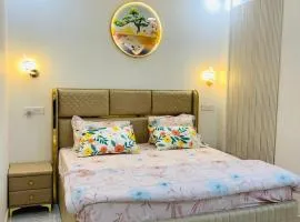 Luxurious Studio Near Expo Mart