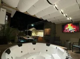 11 huespedes, Jacuzzi y Parrilla