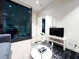 Central Located 2B1B apt at Lv12
