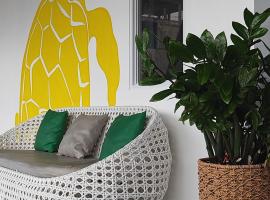 X-Crib Hostel, Hotel in Moalboal