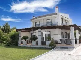 Villa Alto - 4bdrms, Near Elephant and Mako beach bar