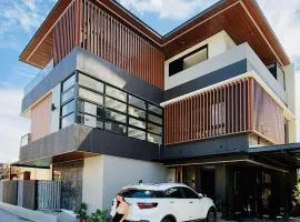 Modern 2nd Floor Studio Unit