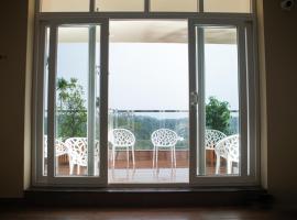 Skyscape Wayanad Lux Pool Resort, hotel en Kaniyāmbetta