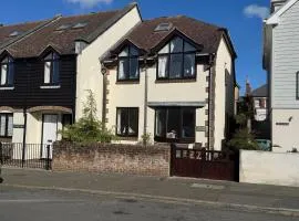 Anchor Cottage, seaside holiday home