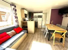 Mobilhome 40 m2, tout confort, 3 chambres, 2 sdb, 2 WC, TV, lave vaisselle, terrasse