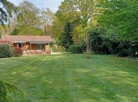 Maison chalet Soustons, H&uuml;tte in Soustons