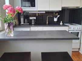 Rauhallinen kaksio Urpolassa, hotel a Mikkeli