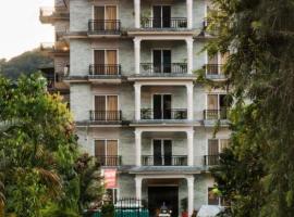 Pokhara Crown Plaza, ξενοδοχείο σε Pokhara