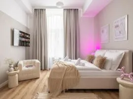 BAST 143 Apartamenty TOP LOCATION do wyboru z wanną , OFF Piotrkowska , Stajnia Jednorożca , WINDA , parking na terenie , Orientarium , Hopa Lupa , ATLAS ARENA , WYTWÓRNIA , EC1
