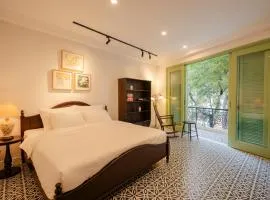 Milad Lakeview House