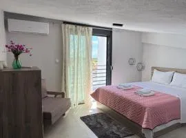 Crystal 2 Apartment Ofrinio