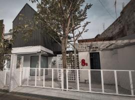 Dream Marine Castle Cozy Stay with an Ocean Vibe, hotel a Citamiang