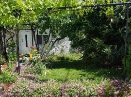 Hariskof garden house